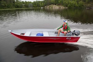 2023 Yamaha F8SMHB - 15" Shaft, Manual Start, Tiller Hand