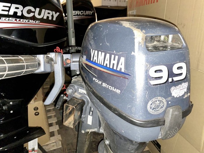 2010 Yamaha F9.9SMH Photo 2 of 4